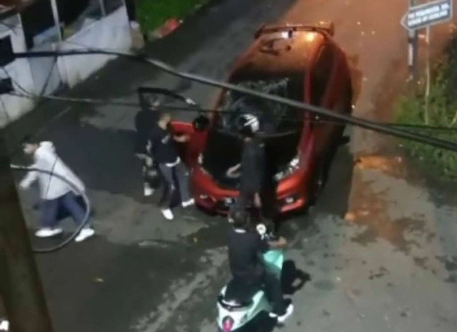 Usai Nonton Bareng Piala Dunia, Sejumlah ABG di Ternate Lakukan Perusakan Mobil